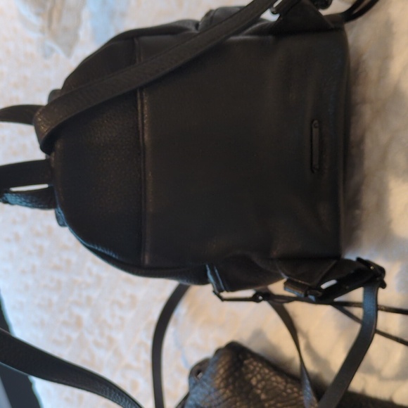 Rebecca Medium Julian Backpack black brand new with tags and dust cover - Picture 5 of 12